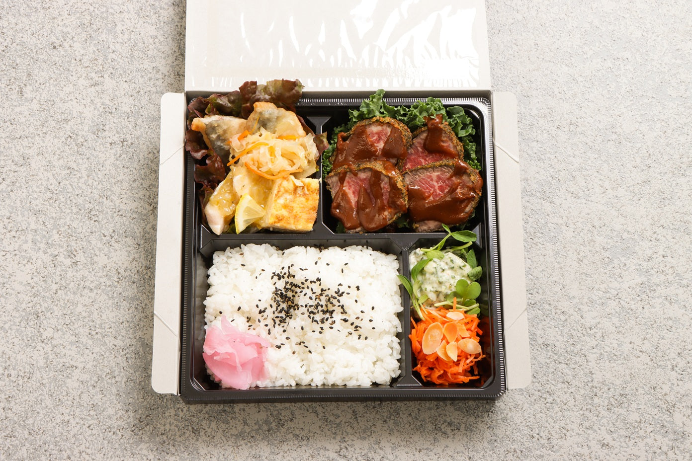 【1,620円】5月限定 国産牛ハーブカツレツ 赤味噌デミグラスソース弁当