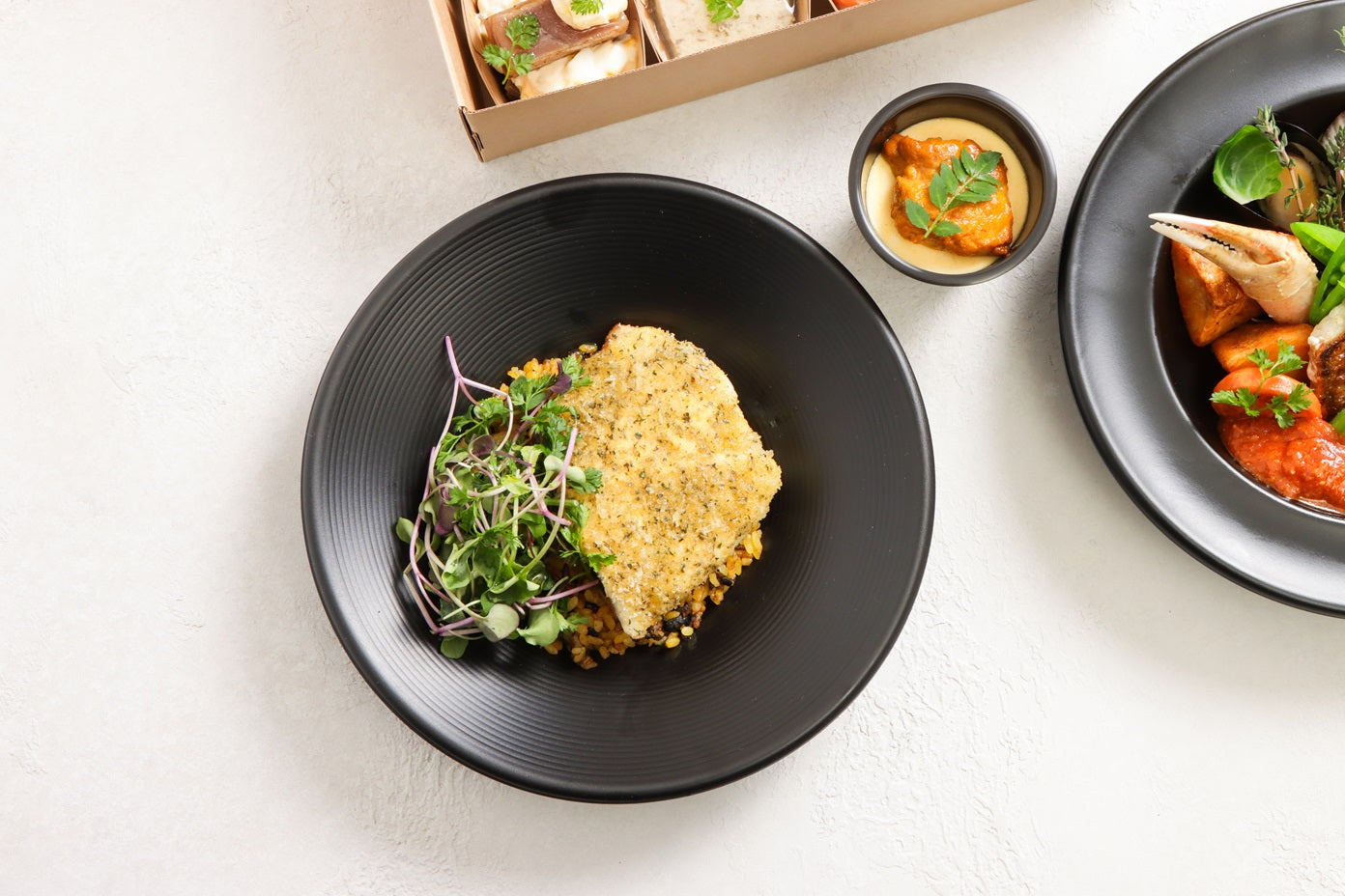 【SPECIAL SEAFOOD COURSE】魚介のオードブルと魚介のメイン料理2種・ドルチェセット※デリバリー