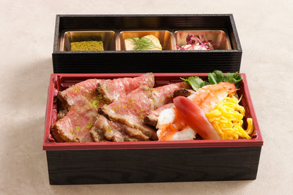 【2,500円】to-un-be醤油麹漬け焼き和牛ローストビーフ バルサミコちらし寿司弁当（3種のミニ小鉢付き）