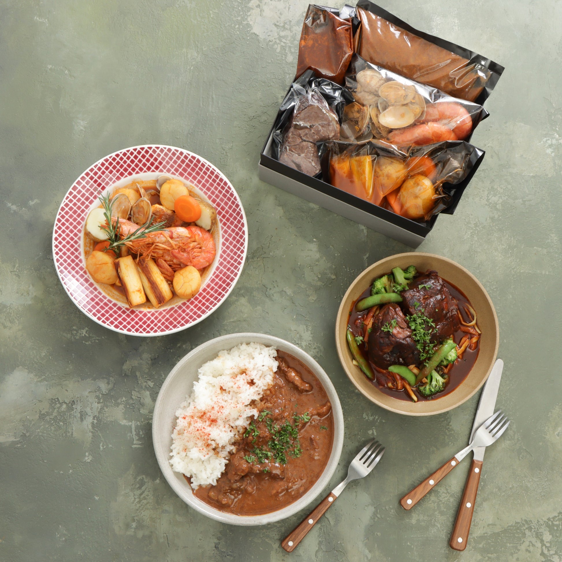 メイン料理3品（湯せんで10分）