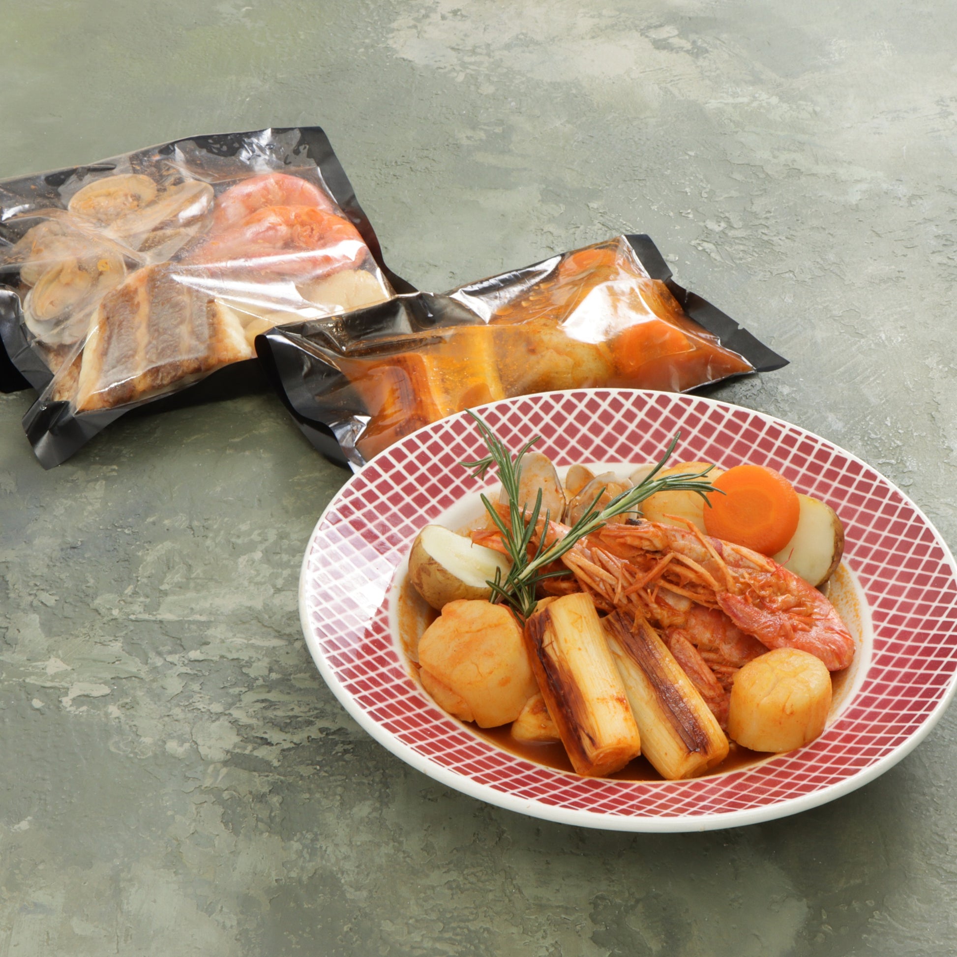 オマール香る魚介たっぷり濃厚ブイヤベース