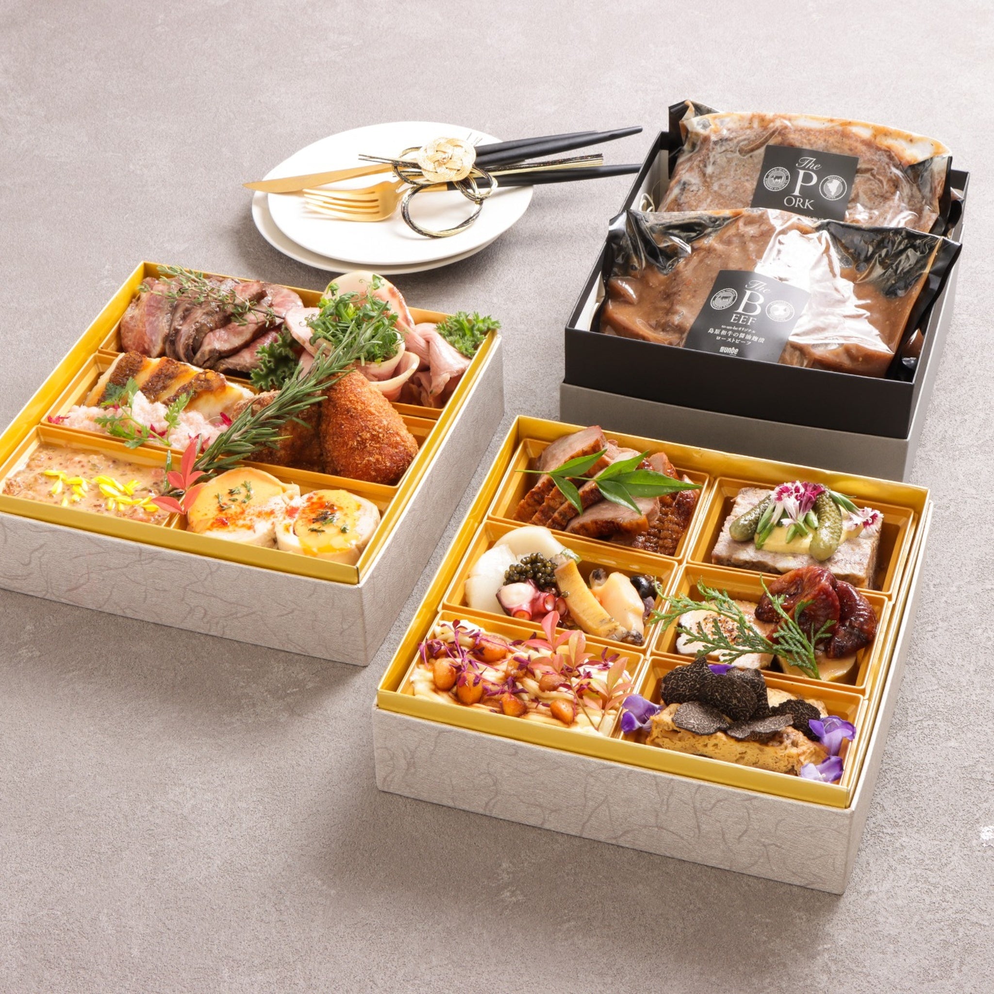 おせち料理ミニチュアセットとワイン to-un-be特製】2026ワインに合う創作フレンチおせち2段12品